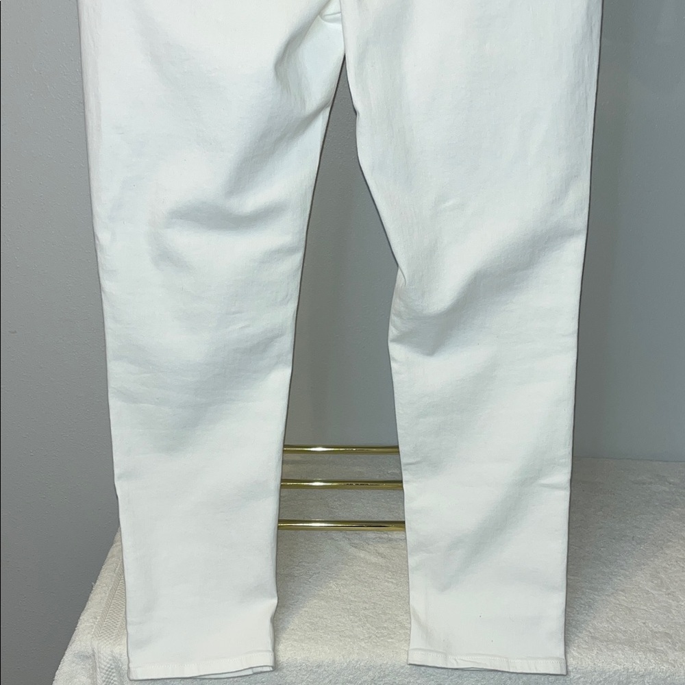White House Back Market - Patch Pocket High-Rise Slim Jean - Size 10 - Picture 8 of 9